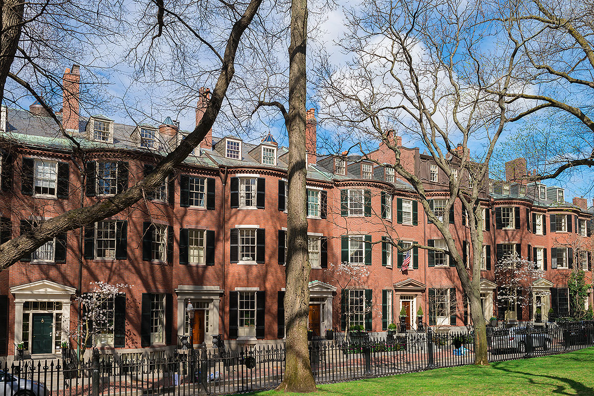 File:Louisburg Square Beacon Hill Boston Massachusetts.jpg - Wikipedia