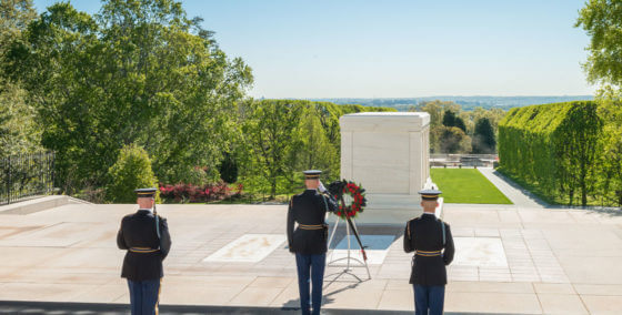 arlington national cemetery tomb of the unknowns