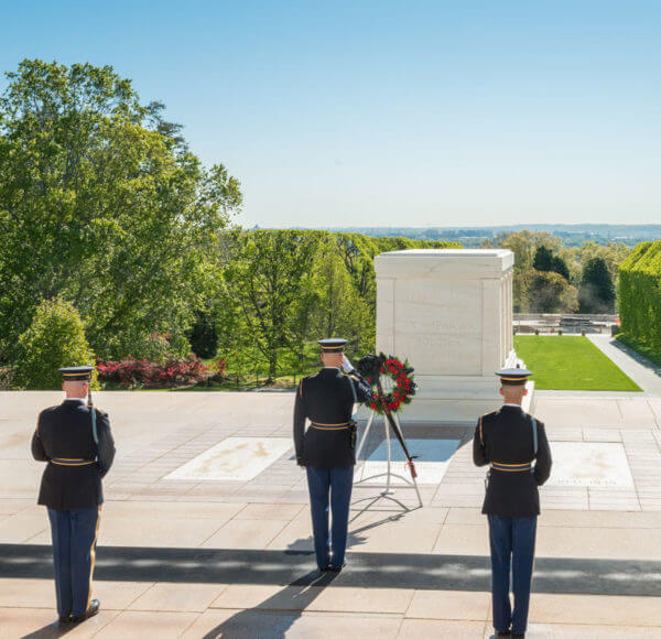 arlington national cemetery tomb of the unknowns