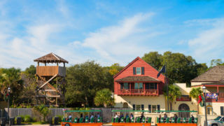 Unique Things To Do - colonial quarter st augustine trolley