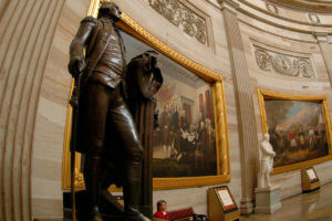 statue of george washington in washington dc