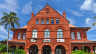 Reasons To Visit Key West - key west customs house