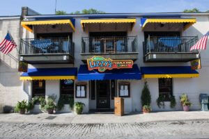 exterior of lizzy's restaurant in savannah historic district