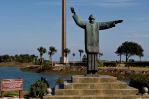 cross statue at mission nombre de dios in st augustine