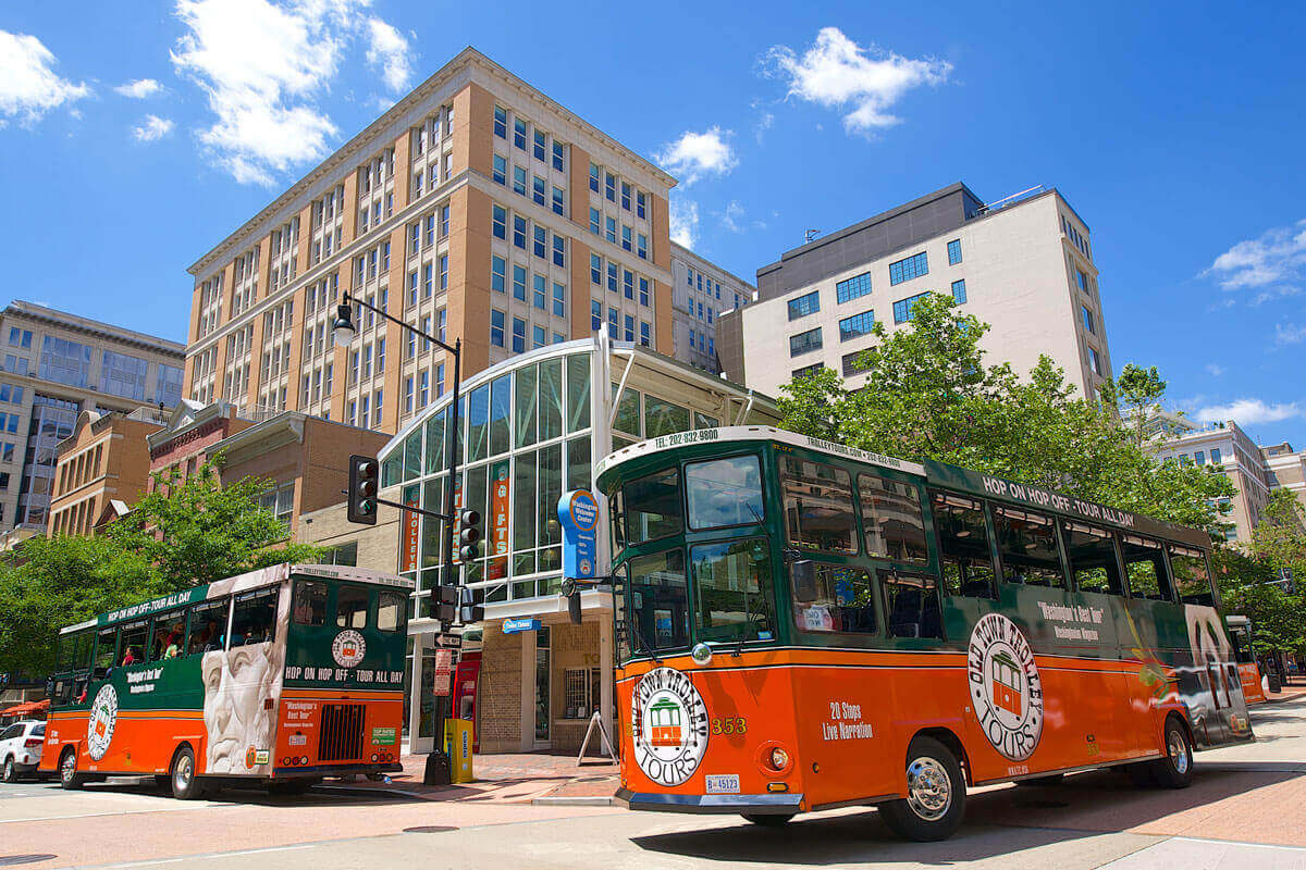 old town trolley welcome center in Washington DC