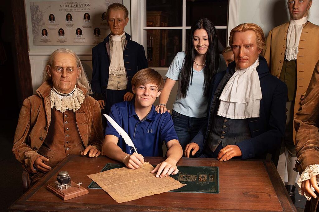 Potter's Wax Museum exhibit featuring Benjamin Franklin