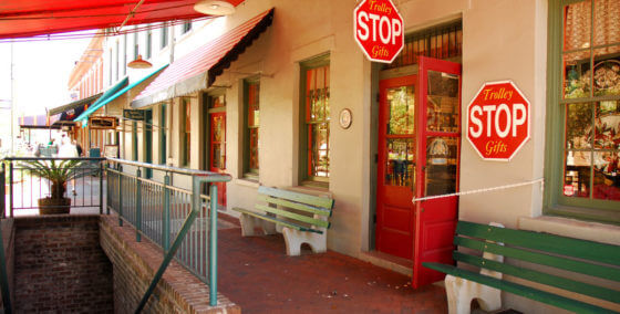 quick driving tour of savannah savannah bee company