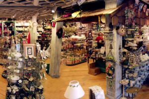 Savannah market featuring local artisans, fresh produce