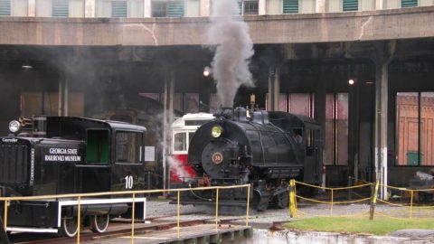 savannah-roundhouse railroad museum