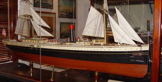 quick driving tour of savannah ships-of-the-sea-museum