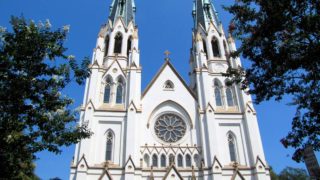Historic Savannah Churches to Visit on Vacation - savannah st johns episcopal church
