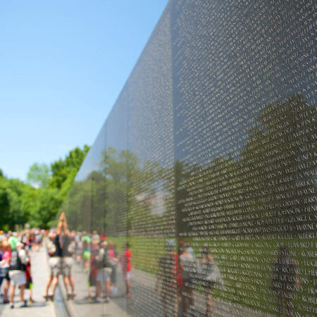 vietnam veterans memorial in washington dc