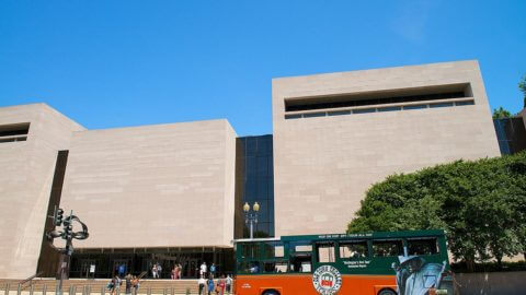 washington dc air and space museum and trolley