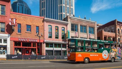 trolley broadway street nashville