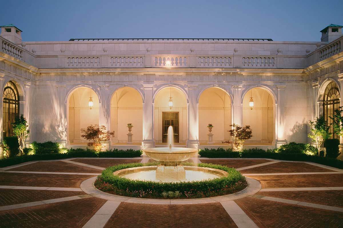 Freer Sackler Galleries of Art Old Town Trolley Tours Freer Sackler Galleries of Art Old Town Trolley Tours