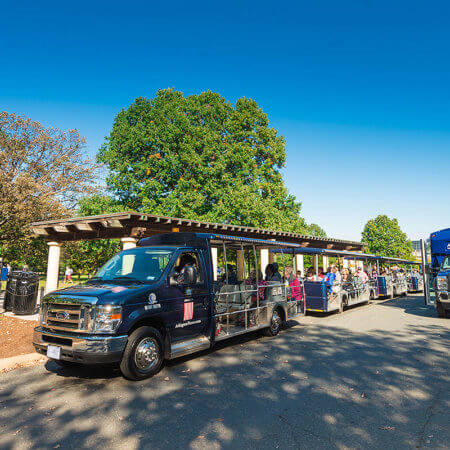 picture of arlington national cemetery tours vehicle at welcome center