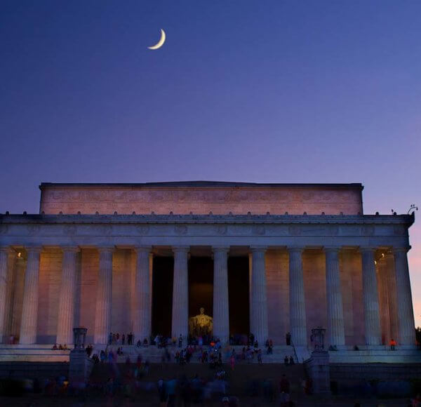 Washington DC monument at night