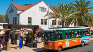 picture of san diego trolley in front of old town market