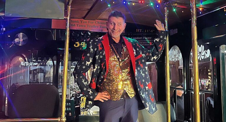 San Diego holiday tour host