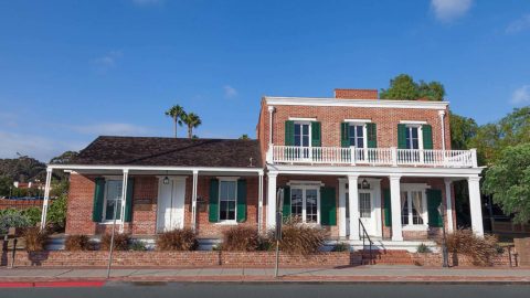 exterior of whaley house haunted house in san diego