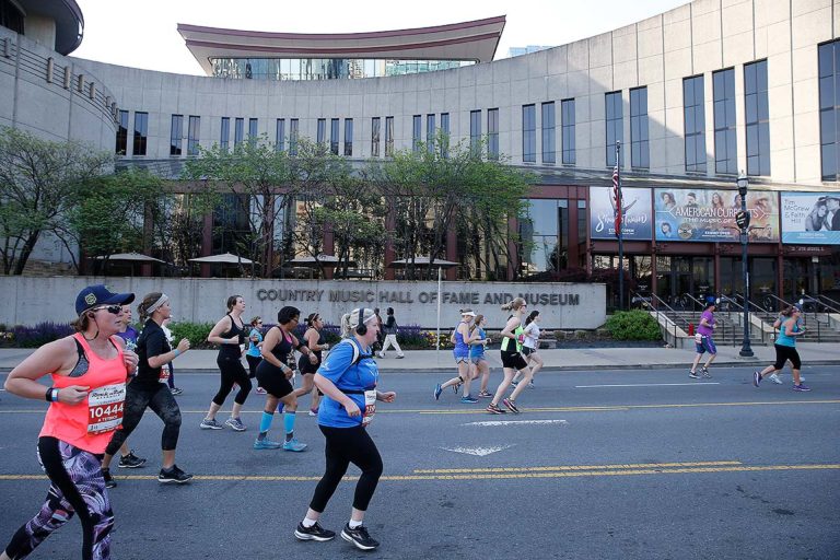 Nashville rock 'n' roll running series