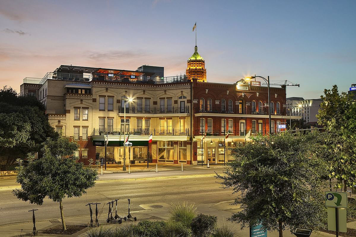 The Fairmount Hotel San Antonio Guide - Elegant Stay & City Tips