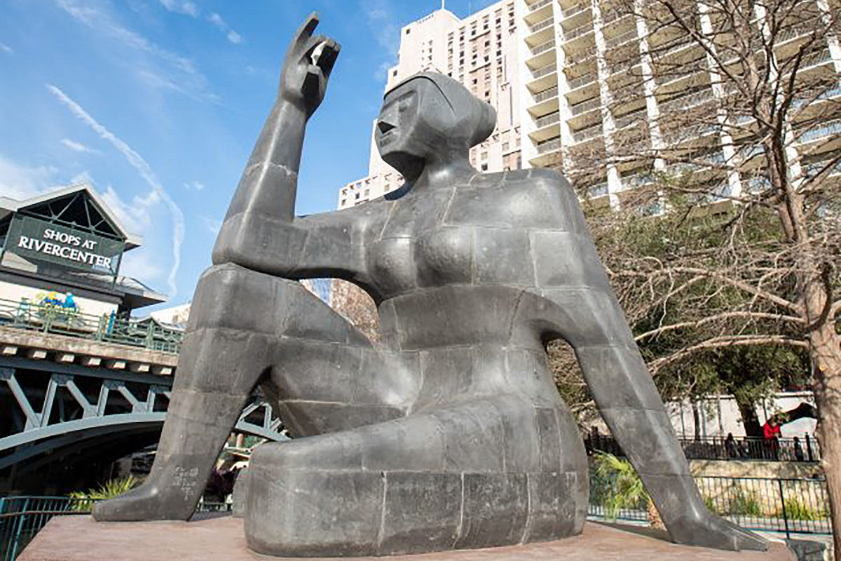 MustSee Attraction at Stargazer Statue San Antonio