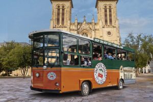 San Antonio trolley in front of San Fernando Cathedral