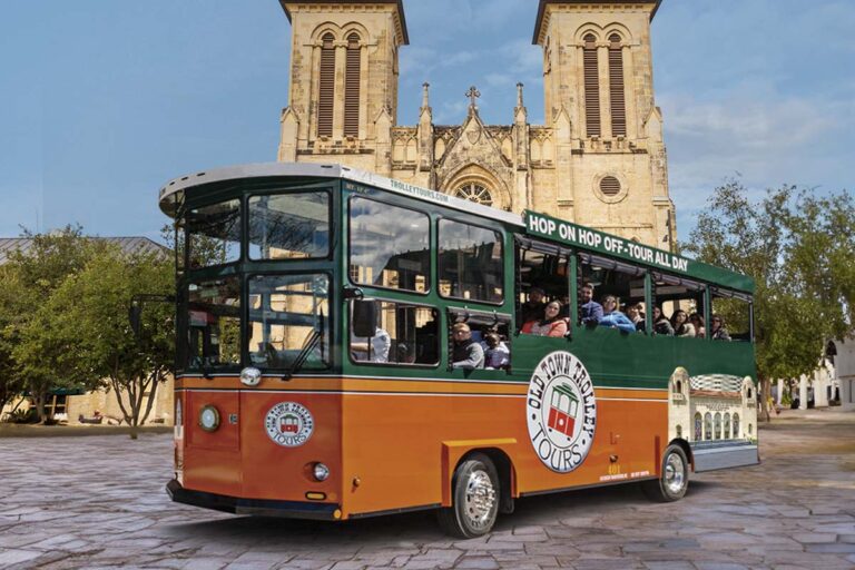 San Antonio trolley in front of San Fernando Cathedral