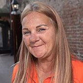 Savannah cast member Gina