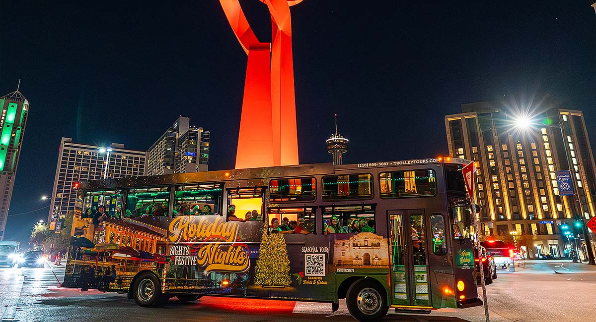 San Antonio holiday tour trolley