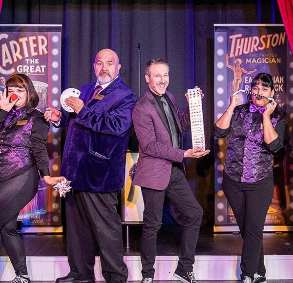 Magic Saloon magicians