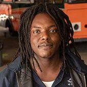 Savannah cast member James