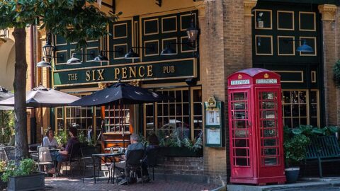 Six Pence Pub